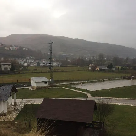 Laciana Natura 营地 比利亚夫利诺